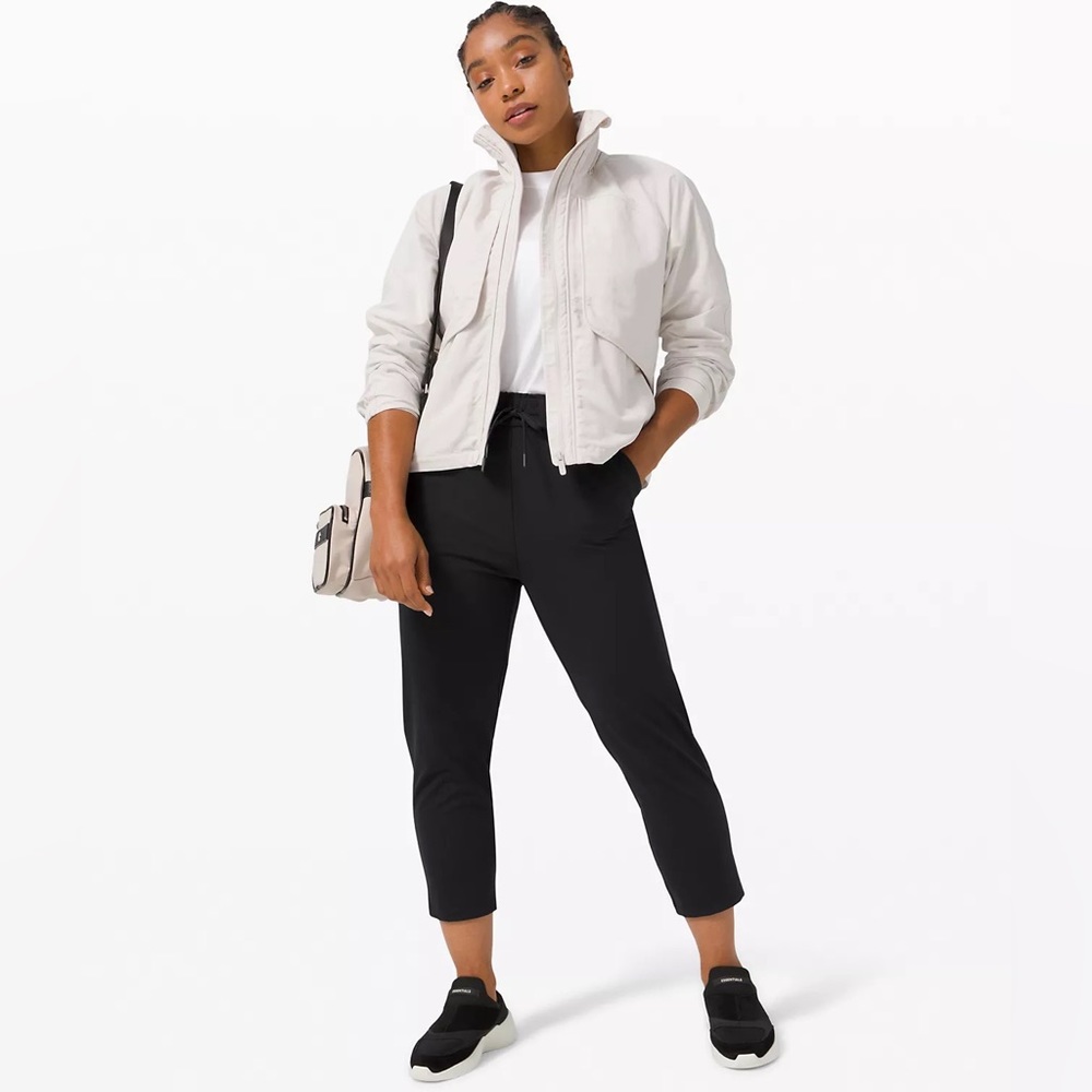Lululemon Stretch High-Rise Cropped Pants - 23”